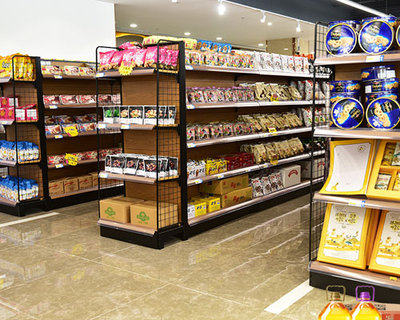 便利店货架