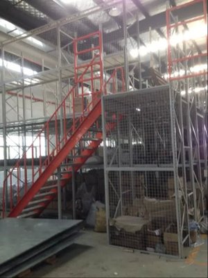 顶力阁楼货架05