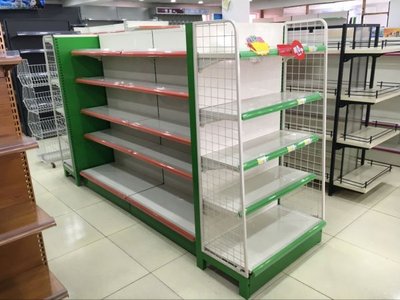 便利店货架